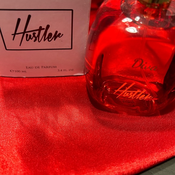 Male and Female name brand fragrances. - Picture 10 of 16